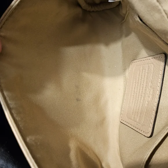 Nude coach purse - Picture 9 of 13